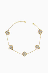 Brățară din argint 925 placată aur galben Manissi Bold Clover Gold cu 5 motive trifoi ornate cu zirconie albă, lungime 16cm